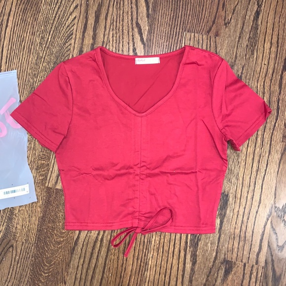 Drawstring Rutched Crop Top - Picture 9 of 13